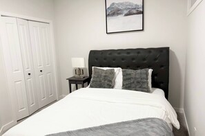 2 chambres, bureau, fer et planche à repasser, Wi-Fi gratuit