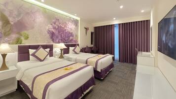 Family Room, City View