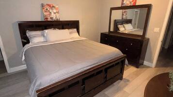 5 dormitorios, tabla de planchar con plancha, wifi y ropa de cama