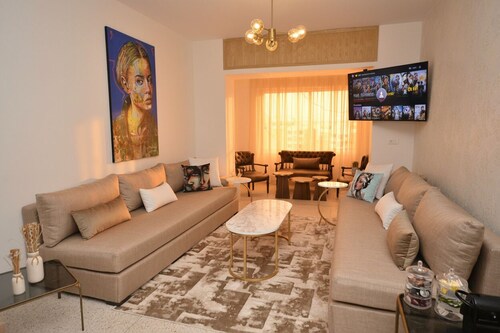 Abdelmoumen Family Haven – Crib & Comfort