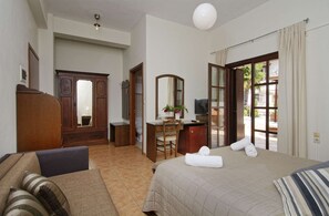 WiFi, bed sheets, wheelchair access