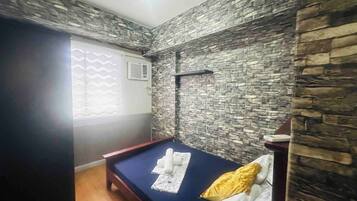 Apartment, 3 Bedrooms, Accessible, Smoking