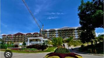 Apartment, 3 Bedrooms, Accessible, Smoking | Exterior
