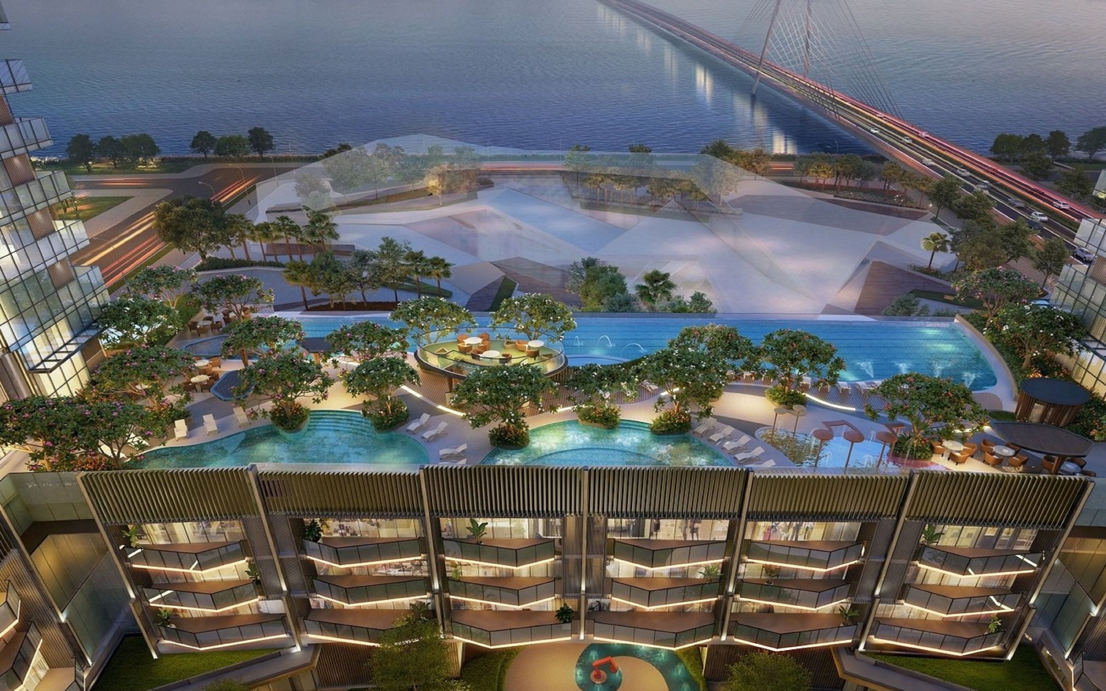 Una piscina al aire libre