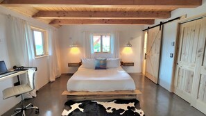 3 Schlafzimmer, Schreibtisch, Bügeleisen/Bügelbrett, kostenloses WLAN