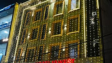 Fachada da propriedade