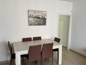 Dining - Winahost Salou Province Square (Salou)