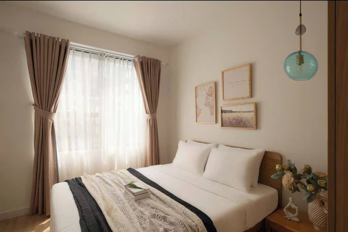 Egyptian cotton sheets, premium bedding, down comforters