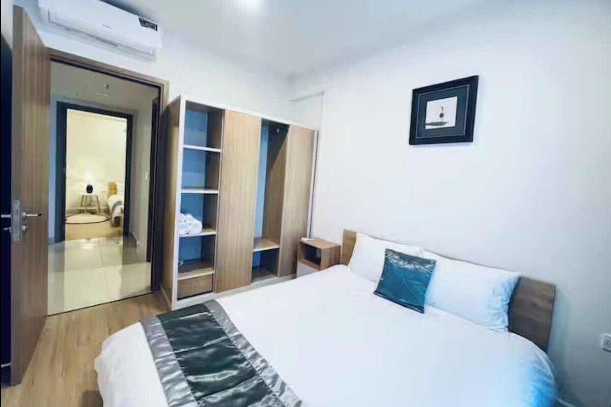 Family Suite, 3 Bedrooms, Club Lounge Access, City View | Egyptian cotton sheets, premium bedding, down comforters