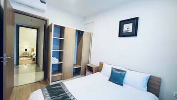 Family Suite, 3 Bedrooms, Club Lounge Access, City View | Egyptian cotton sheets, premium bedding, down comforters