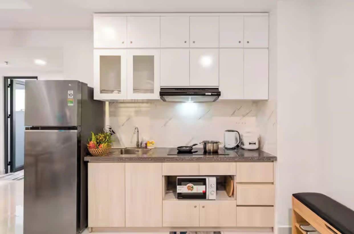 家庭套房, 3 間臥室, 可使用俱樂部酒廊, 城市景觀 | 私人廚房 | 大型冰箱、微波爐、烤箱、爐台