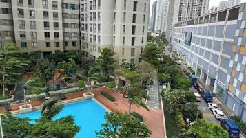 Grand Suite, 1 Bedroom, Club Lounge Access, City View | Egyptian cotton sheets, premium bedding, down comforters