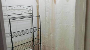 Apartment, Mehrere Schlafzimmer, barrierefrei, Raucher | Badezimmer