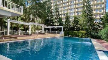 Apartment, Accessible, Smoking | Pool