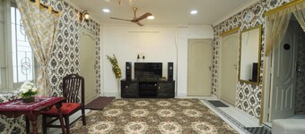 Blue Horizon Apartment 2bhk Nr Marina Beach
