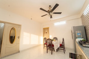 Dining room - Blue Horizon 2bhk Nr Marina Beach Mylapore (Chennai)