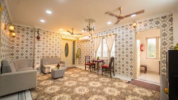 Nhà (2 Bedrooms) | Nội thất