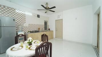 House (2 Bedrooms) | Bahagian dalam