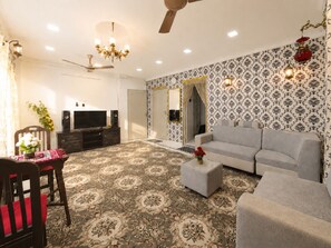Living area - Blue Horizon 2bhk Nr Marina Beach Mylapore (Chennai)
