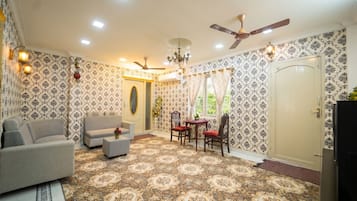 Nhà (2 Bedrooms) | Nội thất