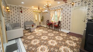 Rumah (2 Bedrooms) | Interior