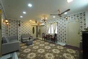 Casa (2 Bedrooms) | Interior