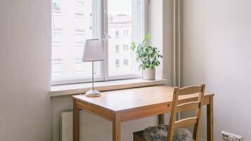 Standard-huoneisto, oma kylpyhuone | Pimennysverhot, silitysrauta/-lauta, ilmainen Wi-Fi