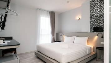 標準雙人房 | 書桌、筆電工作空間、免費無線上網