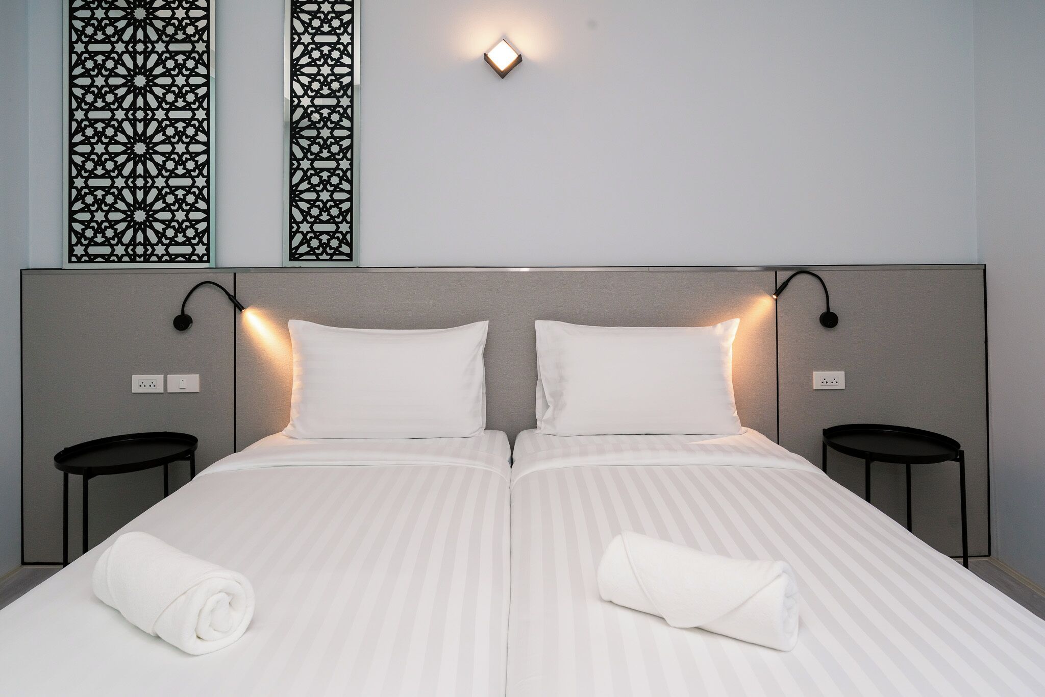 Standard Twin Room | Desk, laptop workspace, free WiFi