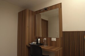 Triple Room | Living area | Printers