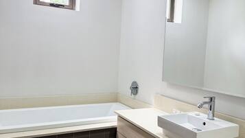 Casa adossada | Planxa i posts de planxar i wifi gratuïta