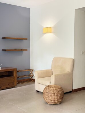 Lobby sitting area - La Residence with LOV (Cap Malheureux)