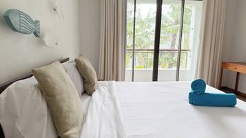 Townhome | Iron/ironing board, free WiFi