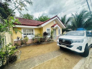 Exterior - Nice Cozy & Peaceful 3BR House in Cagayan de Oro City Near Gaisano and Sm Uptown (Cagayan de Oro)