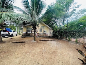 Property grounds - Nice Cozy & Peaceful 3BR House in Cagayan de Oro City Near Gaisano and Sm Uptown (Cagayan de Oro)