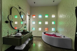 타월, 비누, 샴푸, 화장지