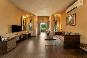 Luxury Cottage with Plunge Pool | Artículos del minibar gratis y ropa de cama 