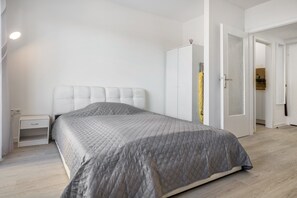 1 Schlafzimmer, Schreibtisch, Bügeleisen/Bügelbrett, WLAN