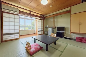 View from room - Ajisainoyado Ohamaso (Tobashi)