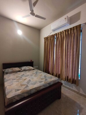 3 Schlafzimmer, Bügeleisen/Bügelbrett, WLAN