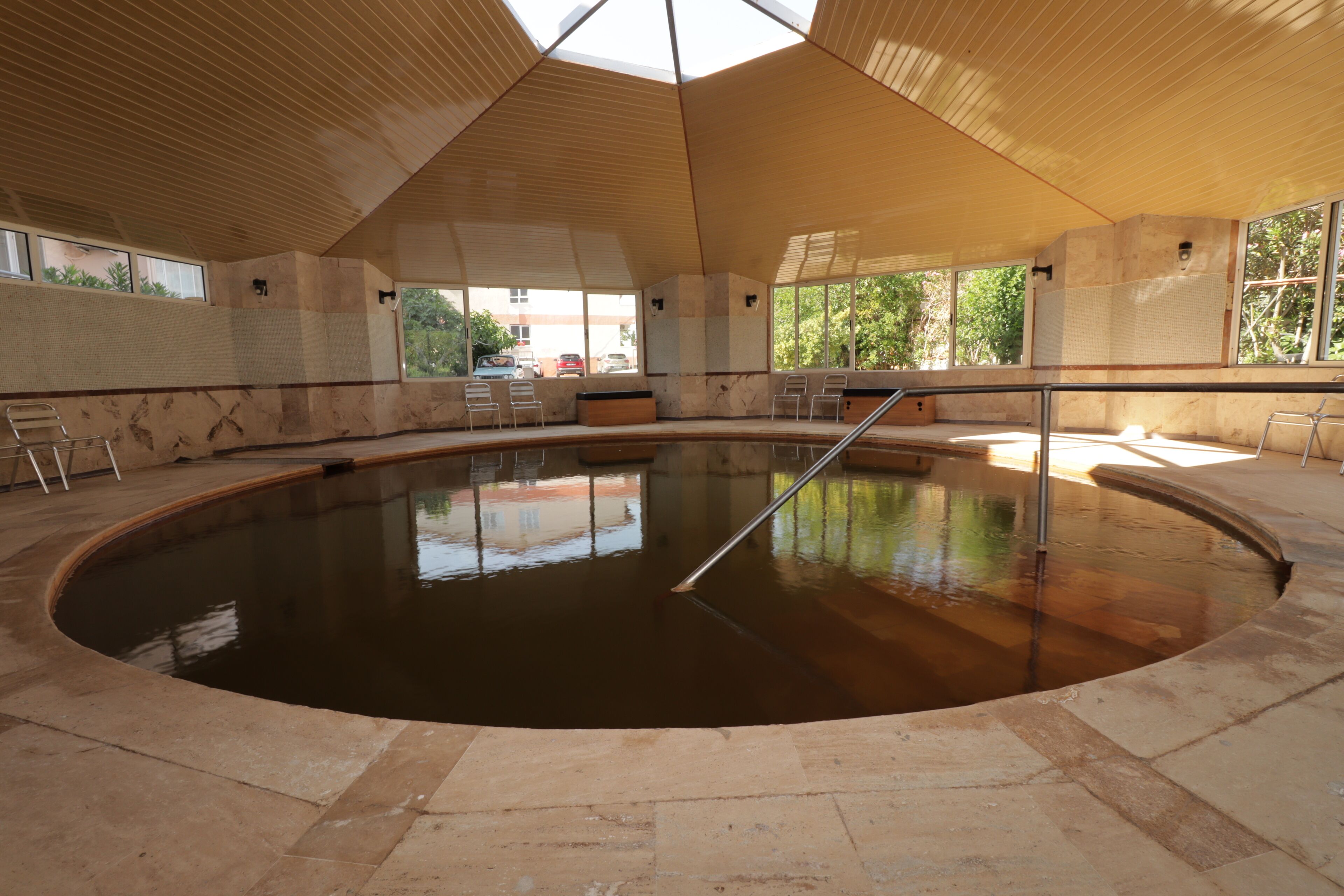 Indoor pool, outdoor pool