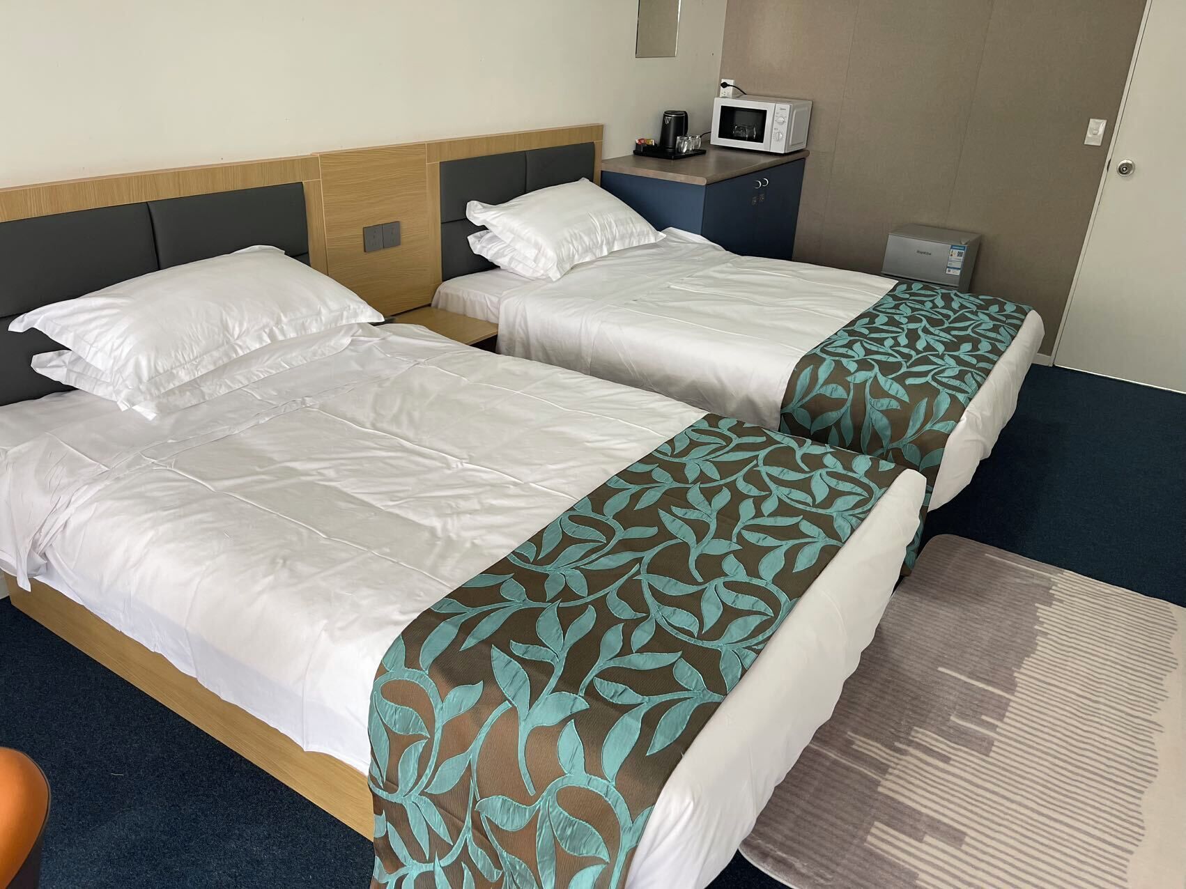 Classic-Zweibettzimmer | Daunenbettdecken, kostenloses WLAN