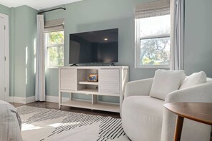 1 chambre, lit de bébé portatif, Wi-Fi, literie fournie