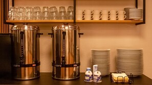 Free daily buffet breakfast - Hotel Good Night (PADERBORN)