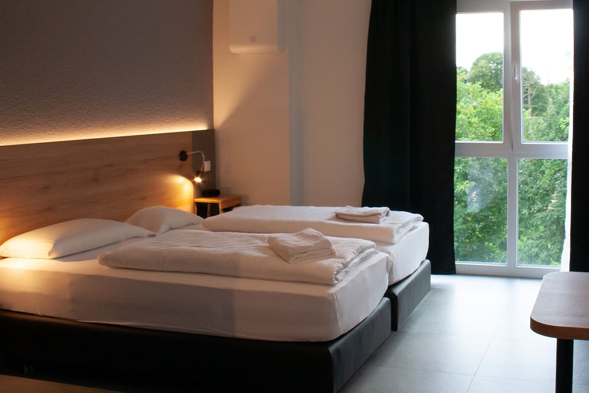 Deluxe Double Room | In-room safe, desk, soundproofing, free WiFi