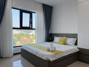 3 bedrooms, iron/ironing board, WiFi