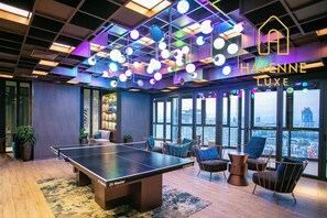 Games room - EDGE Central Pattaya PTY High-Floor Sea View By #78 (Pattaya)