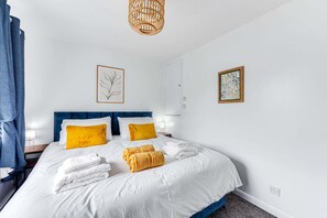 2 bedrooms, free WiFi - Cosy Sleeps 5 Bedford Stay (Bedford)