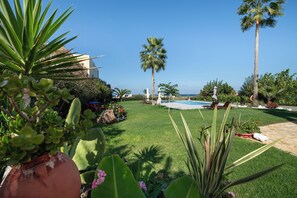 Property grounds - Socrates Holidays Apt. 3 with Pool near the Beach (GRJ5+JX Kamisiana, Greece)