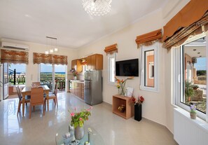 Interior - Socrates Holidays Apt. 3 with Pool near the Beach (GRJ5+JX Kamisiana, Greece)